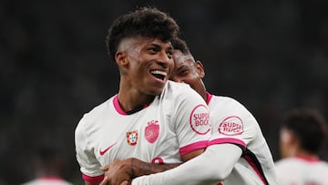 Soccer Football - UEFA Champions League - Sporting CP v Olympique de Marseille - Estadio Jose Alvalade, Lisbon, Portugal - October 22, 2025 Sporting CP's Alisson Santos celebrates scoring their second goal REUTERS/Pedro Rocha
