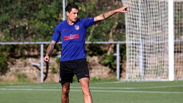 Gim&eacute;nez entrenando con el Atl&eacute;tico