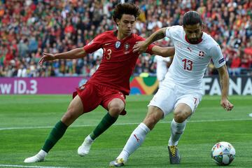 El 5 de junio de 2019, en la semfinal de la Liga de Naciones ante Suiza, Joao Felix jugó su primer partido con la selección absoluta portuguesa. No jugó la final pero ya consiguió su primer título internacional, la primera Liga de Naciones de la historia.