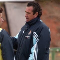 Valdano: "Cuando Raúl estaba como Vinicius, le hacíamos corregir la definición todo el día"