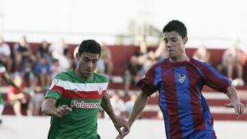 <b>DEL GUSTO DE BIELSA. </b>Igor Martínez, rápido vertical, ha sido laminado por las lesiones.