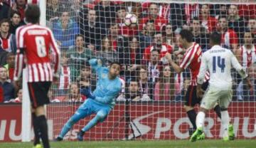 Aduriz marca el 1-1.