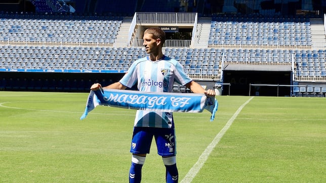 El Málaga cierra el fichaje de Darko Brasanac y le presenta del tirón