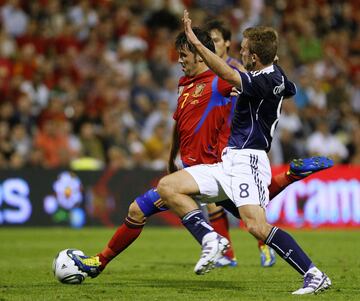 Edad: 29 años, 10 meses y 8 días
Partido: España 3-1 Escocia. Jugado el 11 de octubre de 2011. partido de la fase de clasificación para la EURO 2012.