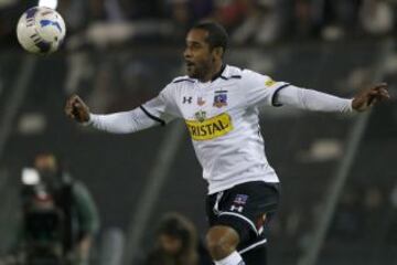 Fue el gran golpe de mercado a mediados de 2014. Luego de jugar el Mundial de Brasil, Jean Beausejour volvió al fútbol chileno, donde no jugaba desde 2009. Ahora juega en la U.