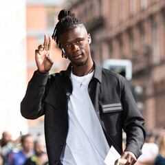 Camavinga sonríe a medias