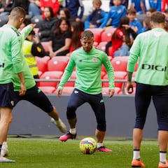 Muniain, baja por una lesión muscular