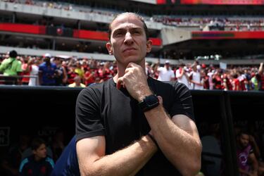 Filipe Luis acude a Jorge Carrascal por “urgencia”