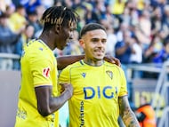 07/12/25 PARTIDO SEGUNDA DIVISION CADIZ - RACING 2-0 GOL DE ROGER MARTI
ALEGRIA