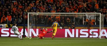 Benzema scores the second goal of the game.