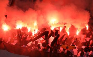 Hamburg (Germany), 30/09/2018.- St. Paulis's supporters light flares before the German Second Bundesliga soccer match between HSV Hamburg and FC St. Pauli in Hamburg, Germany, 30 September 2018. 