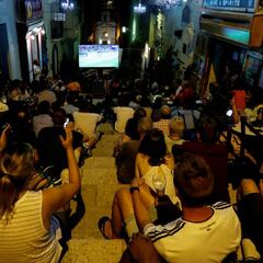 Macro operación policial tras la denuncia de LaLiga a más de 4.000 locales públicos ‘piratas’