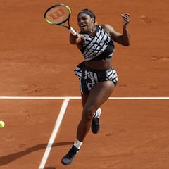 Serena Williams vuelve a sorprender con su nuevo uniforme: Llamativo y feminista