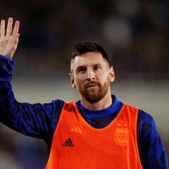 Mascherano vuelve a por Messi: “Tenemos esperanza de contar con él para París”