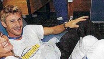 <b>EL DESCANSO DEL GUERRERO.</B> Ferrero, con su novia, Patricia Bonilla.