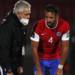 La reflexión de Isla por la posible partida de Rueda de la Roja