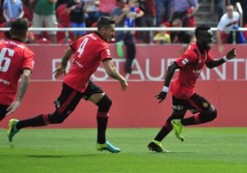 Iago Junior celebra un gol con el Mallorca.