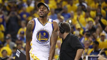 Andre Iguodala, con la camiseta de los Warriors.