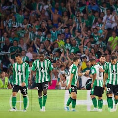 El Betis congela su revolución
