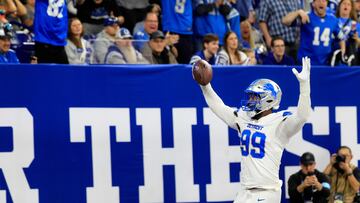 The Lions beat the Colts with relative ease to record their 10th win in 11 games.