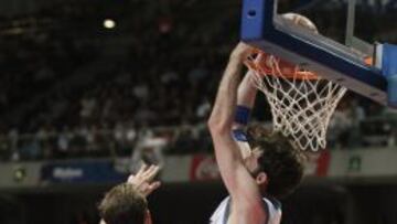 El Madrid golpea el primero y Rudy Fernández da el susto