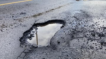 ¿Cuáles son las consecuencias de los baches en los autos?