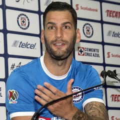 Édgar Méndez: "Cruz Azul es como Real Madrid o Barcelona"