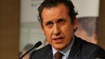 Valdano: "No saldrá nadie en el mercado invernal"
