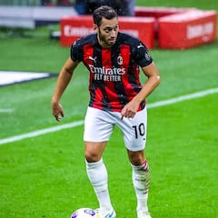 Calhanoglu, el termómetro del renacimiento del Milan