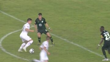 El hambre de Jovic: sale en el 73' y fuerza la pr車rroga con este gol