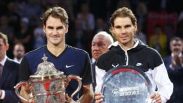 Federer y Nadal, en la entrega de trofeos. 