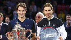 Federer y Nadal, en la entrega de trofeos. 