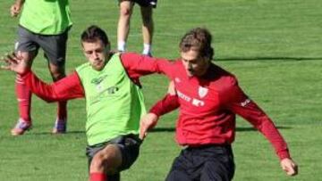 Llorente se entrena el día después de la bronca con Bielsa