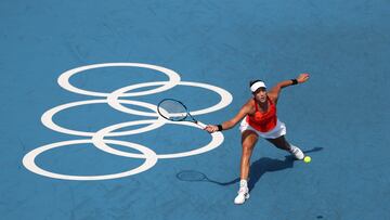 TOKYO, JAPAN - JULY 25:  Garbine Muguruza of Team Spain plays a forehand during her Women's Singles First Round match against Veronika Kudermetova of Team ROC on day two of the Tokyo 2020 Olympic Games at Ariake Tennis Park on July 25, 2021 in Tokyo, Japan. (Photo by Patrick Smith/Getty Images)