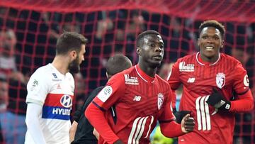 Lille&#039;s Ivorian forward Nicolas Pepe celebrates after scoring a goal during the French L1 football match between Lille OSC (LOSC) and Lyon at the Pierre-Mauroy Stadium in Villeneuve d&#039;Ascq, near Lille, northern France, on February 18, 2018.   / 