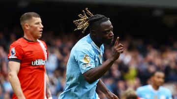 Soccer Football - Premier League - Manchester City v Luton Town - Etihad Stadium, Manchester, Britain - April 13, 2024 Manchester City's Jeremy Doku celebrates scoring their fourth goal REUTERS/Molly Darlington NO USE WITH UNAUTHORIZED AUDIO, VIDEO, DATA, FIXTURE LISTS, CLUB/LEAGUE LOGOS OR 'LIVE' SERVICES. ONLINE IN-MATCH USE LIMITED TO 45 IMAGES, NO VIDEO EMULATION. NO USE IN BETTING, GAMES OR SINGLE CLUB/LEAGUE/PLAYER PUBLICATIONS.