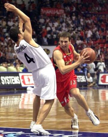 Tercer puesto en el Eurbasket de 2001. Partido Espa?a-Alemania.
Ra¨²l L¨®pez.