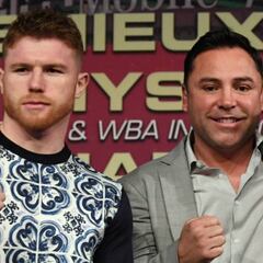 De la Hoya llama idiota a Callum Smith por no pelear con Canelo