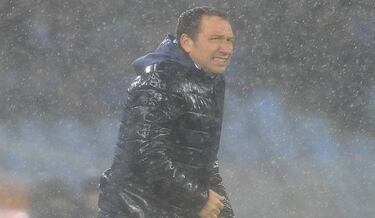 Game goes ahead at Anoeta despite torrential downpour