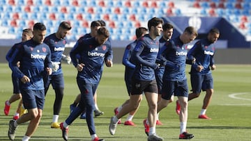 20/02/20
 LEVANTE UD
 ENTRENAMIENTO  
 BRUNO
 BORJA MAYORAL
 MELERO
 CLERC
 
 
 
 
 
 