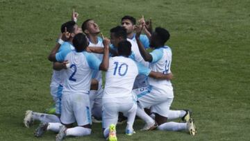 Previo al partido amistoso ante Honduras tres futbolistas se fueron de fiesta y la Comisión Disciplinaria no tuvo piedad con ellos.