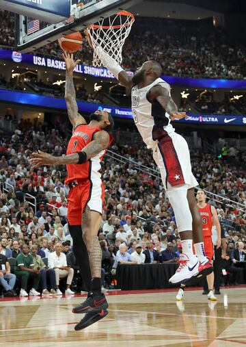 Tapón de LeBron James a Nickeil Alexander-Walker.