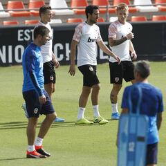 La Champions no es buen lugar para el luto de un vestuario