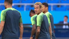 Neymar sorprende con un nuevo look antes del debut de Brasil