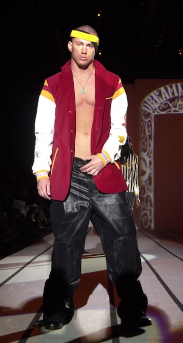 Uno de los trabajos de Channing Tatum antes de ser un actor famoso le sirvi車 como inspiraci車n para uno de sus papeles m芍s conocidos. Y es que el protagonista de Magic Mike fue stripper en un local de Tampa, en Florida, antes de dar el paso a la gran pantalla. En Magic Mike cuenta alguna de las experiencias que tuvo en esa 谷poca de su vida.