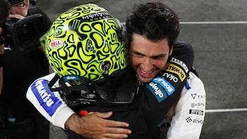 Carlos Sainz (Williams) y Lando Norris (McLaren). Yas Marina, Abu Dhabi. F1 2025.