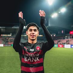 “Lo busqué por Google”: Osorio revela detalles desconocidos de su traspaso a Dinamarca y lo más difícil de su nueva vida