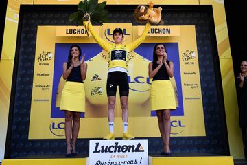 Geraint Thomas sigue primero en la general. 