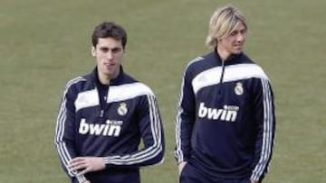 <b>ENTRE ALGODONES. </b>Arbeloa y Guti no se entrenaron con el equipo.