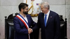 Boric queda cara a cara con Kast en el Congreso y esto ocurre: ojo a la mano del ex presidente